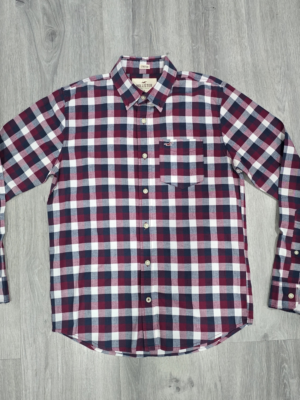 Hollister Men’s Red Navy White Plaid Button-Down Shirt